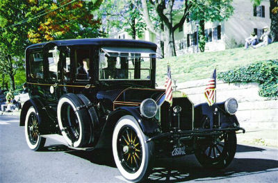 Woodrow Wilson's Pierce-Arrow visits the National Mall