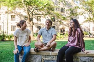vt students bench wellness