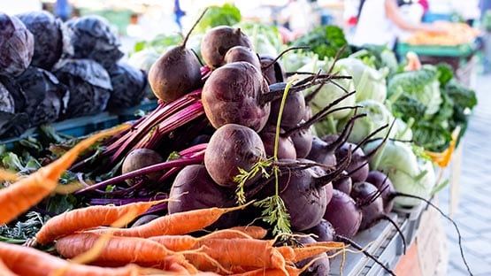 vegetable stand at farmers market