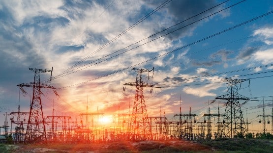How is America's outdated power grid inhibiting efforts to fight ...
