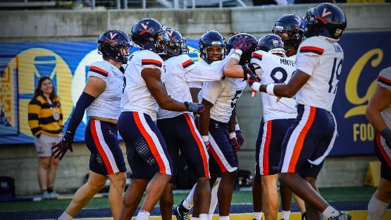 kam robinson uva football