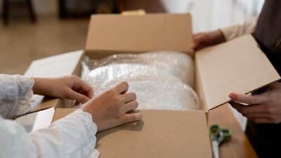 small business ecommerce sale packaging bubble wrap