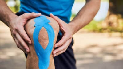 male athlete injury rehab painkiller prescription