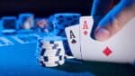 Poker Night Pro – Jeu de Cartes à Jouer Professionnel Texas Hold'em | 100% Plastique | 54 Cartes (Dos Bleu) avec 2 Jokers | Index Jumbo