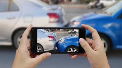 documenting car accident with phone