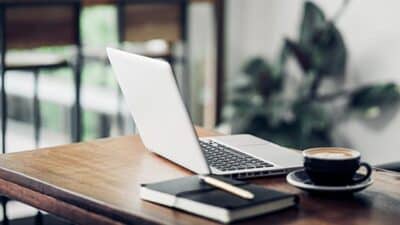 laptop customer lead generation AI