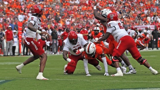 uva football pass rush